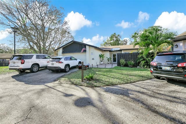 13416 SW 108th St Circle N, sold in Crossings Sec 4 The, Miami, FL