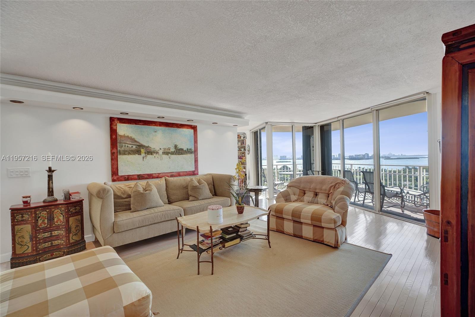 1000 Quayside Terrace 1402, Miami, FL 33138, Miami
