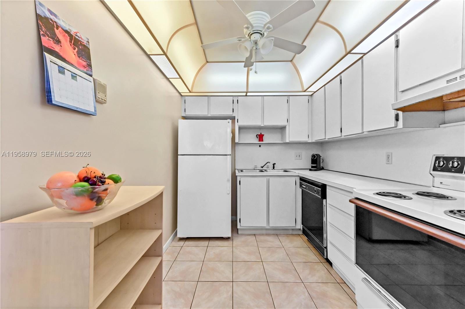 701 NE 1st Court 110, Hallandale Beach, FL 33009 photo 7