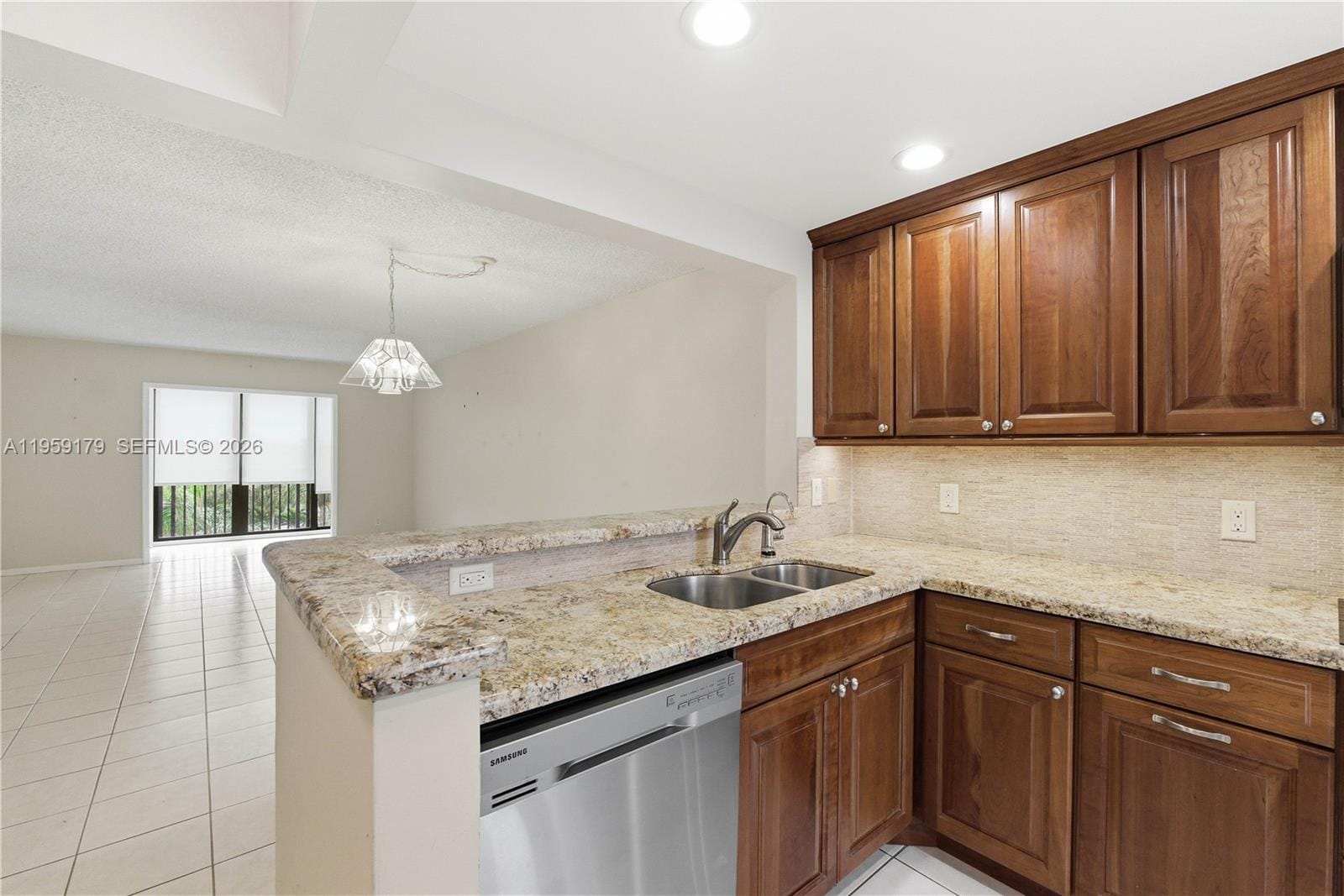 2350 NE 14th St Causeway 507 — photo 8