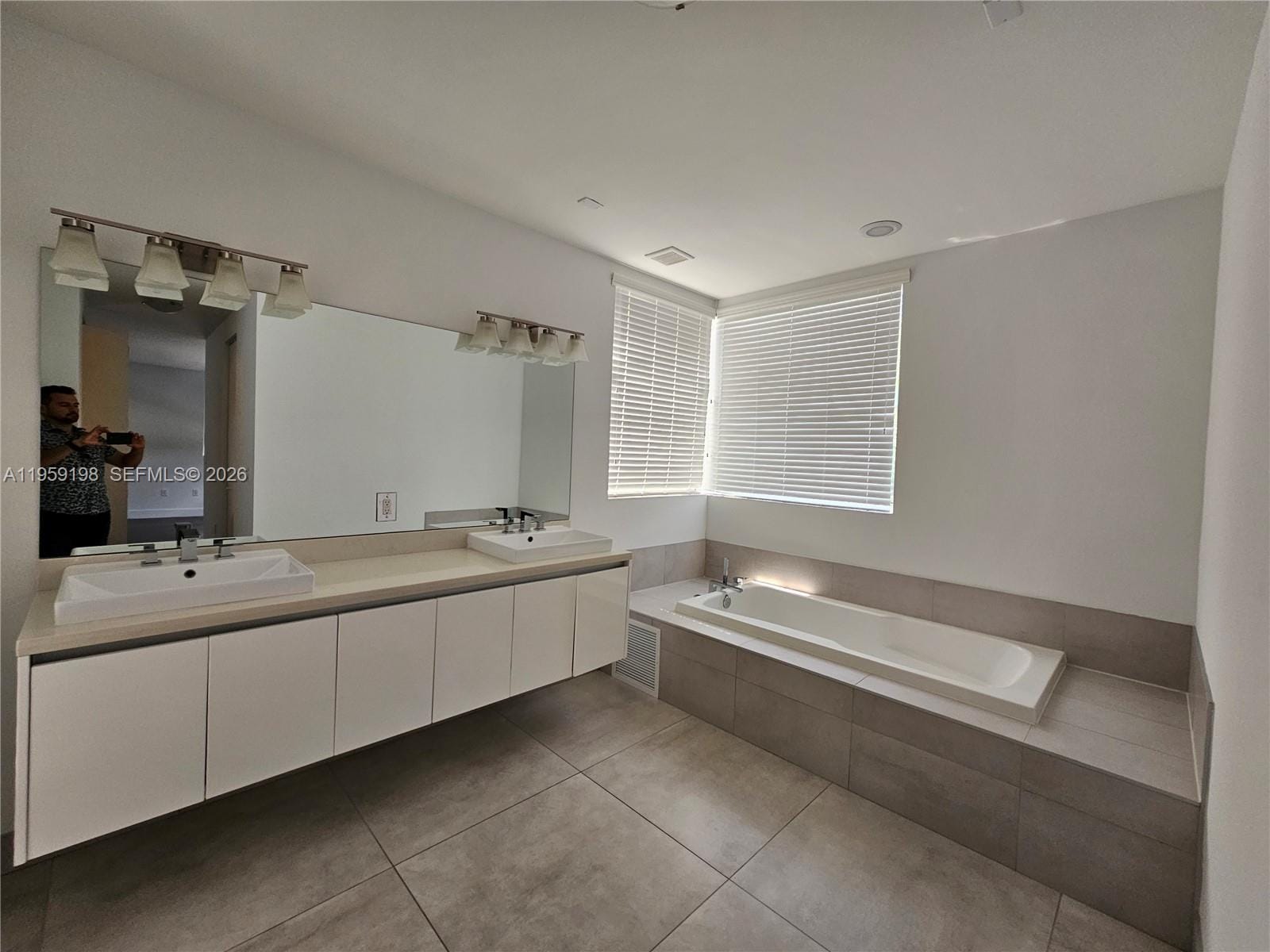 9770 NW 74 Te, Doral, FL 33178 photo 17