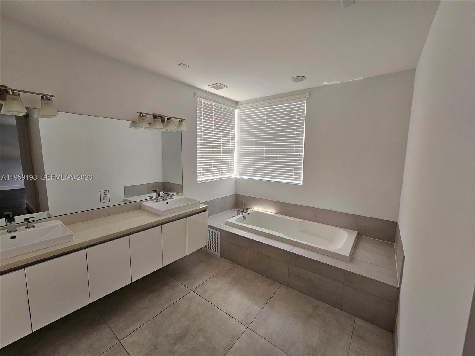 9770 NW 74 Te, Doral, FL 33178 photo 18