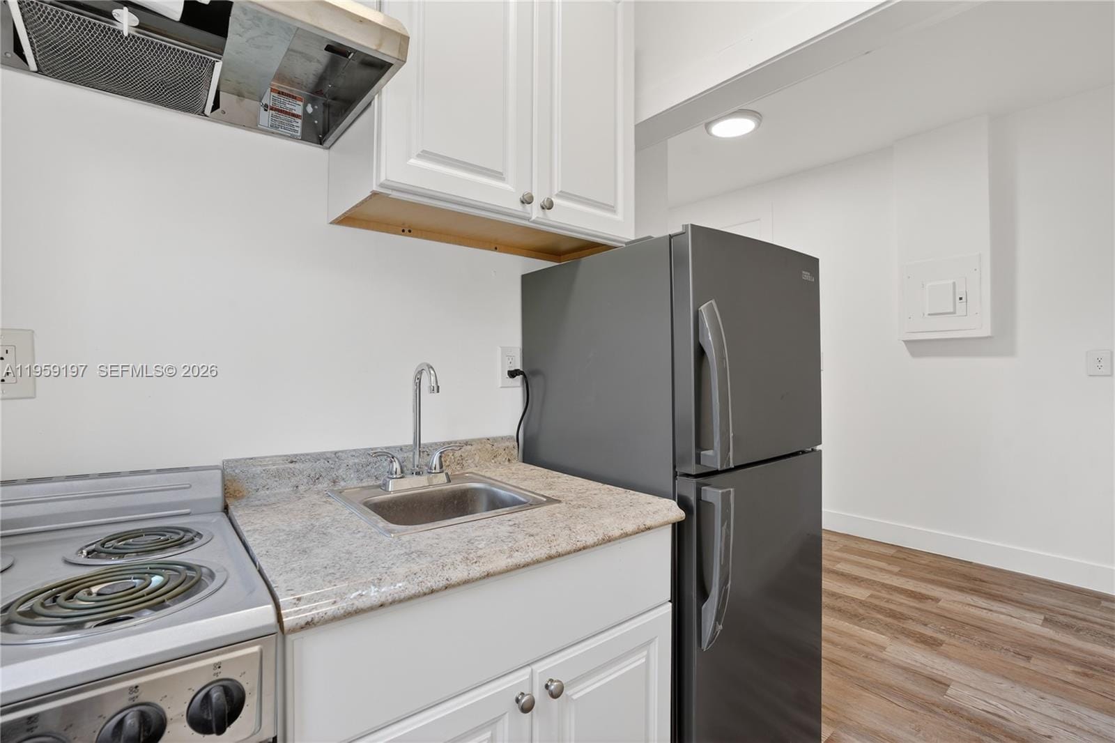 1630 SW 10th Street — photo 10