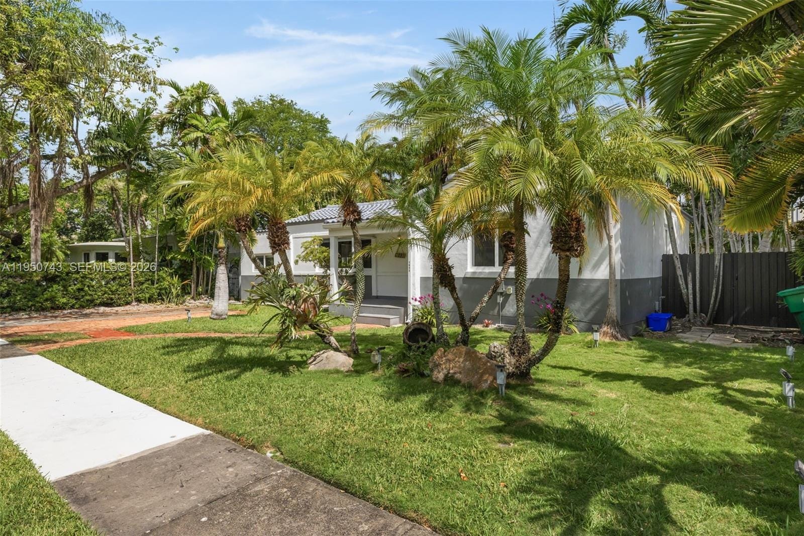 1643 Nethia Drive — photo 8