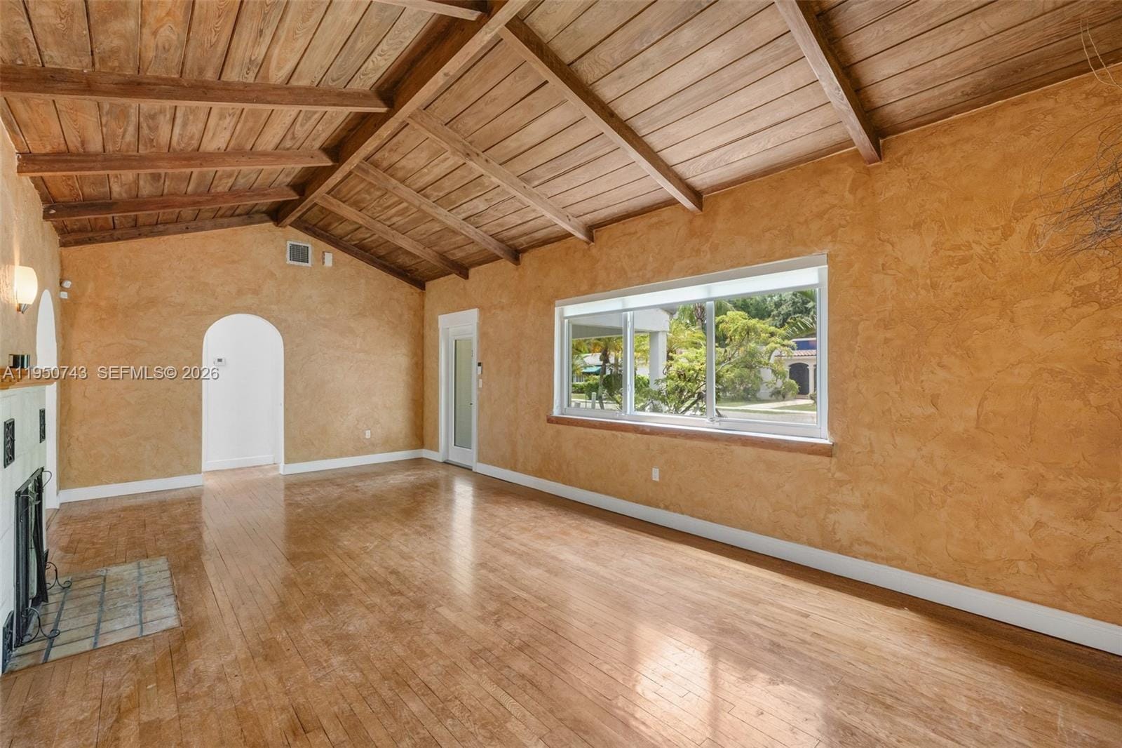 1643 Nethia Drive — photo 10