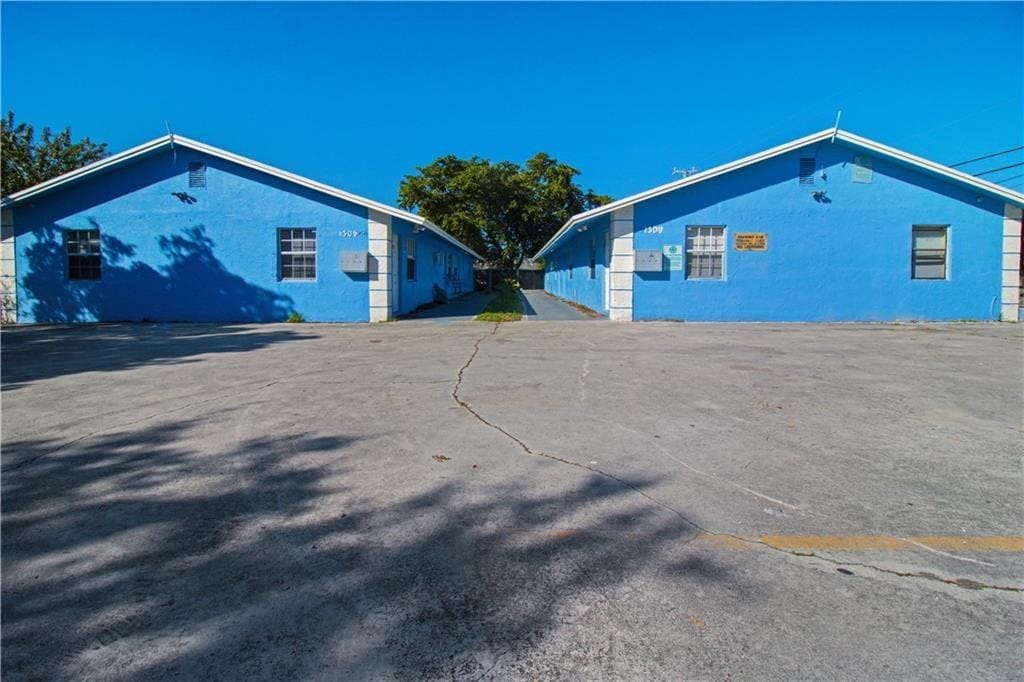 1305 NW 2nd Avenue, Pompano Beach, FL 33060