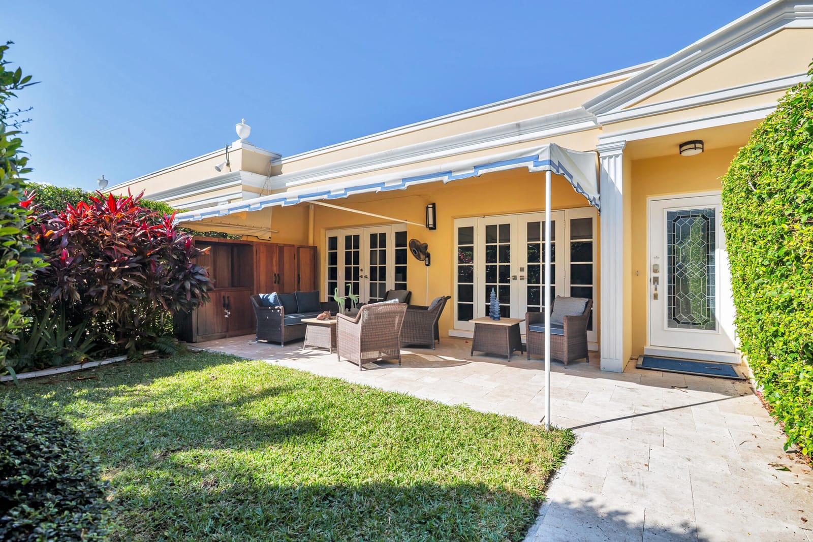 225 Everglade Avenue 0060, Palm Beach, FL 33480