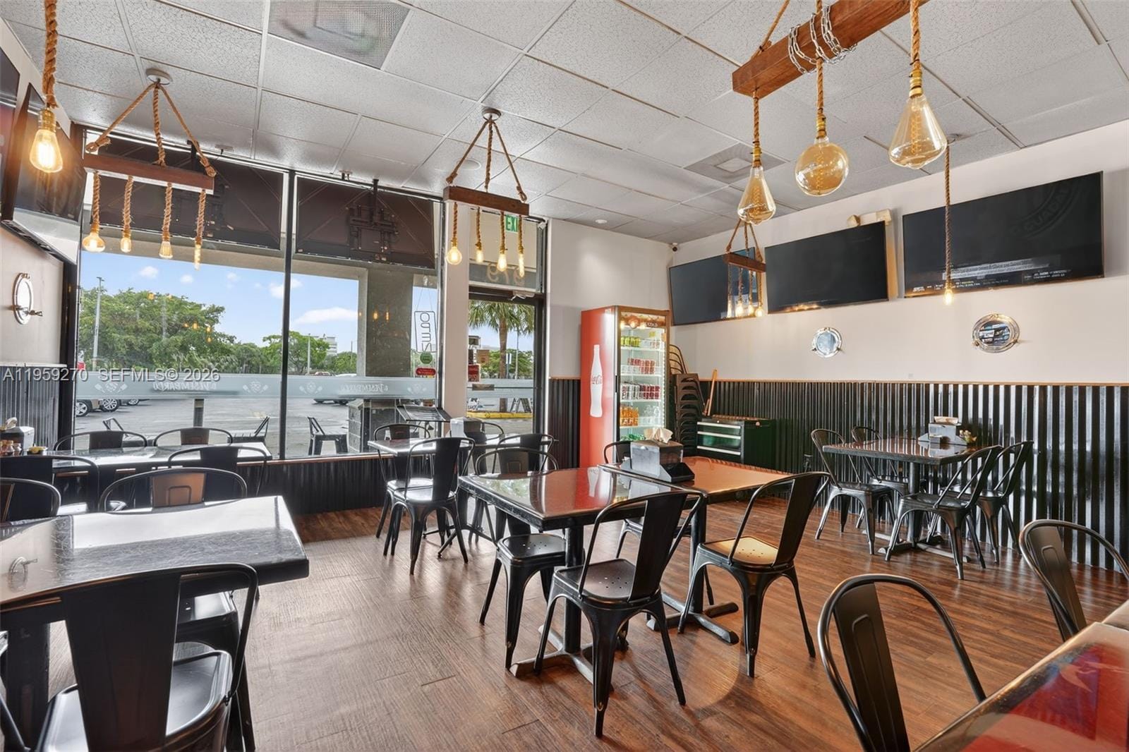 Restaurant For Sale In Fort Lauderdale — photo 2