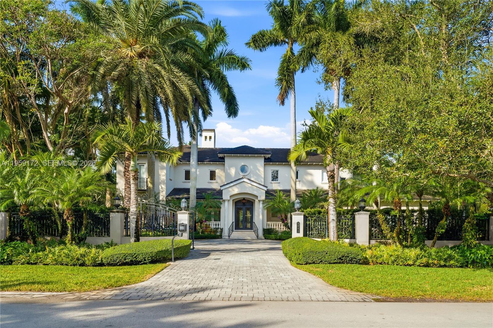 8400 SW 52nd Avenue, Miami, FL 33143, Miami