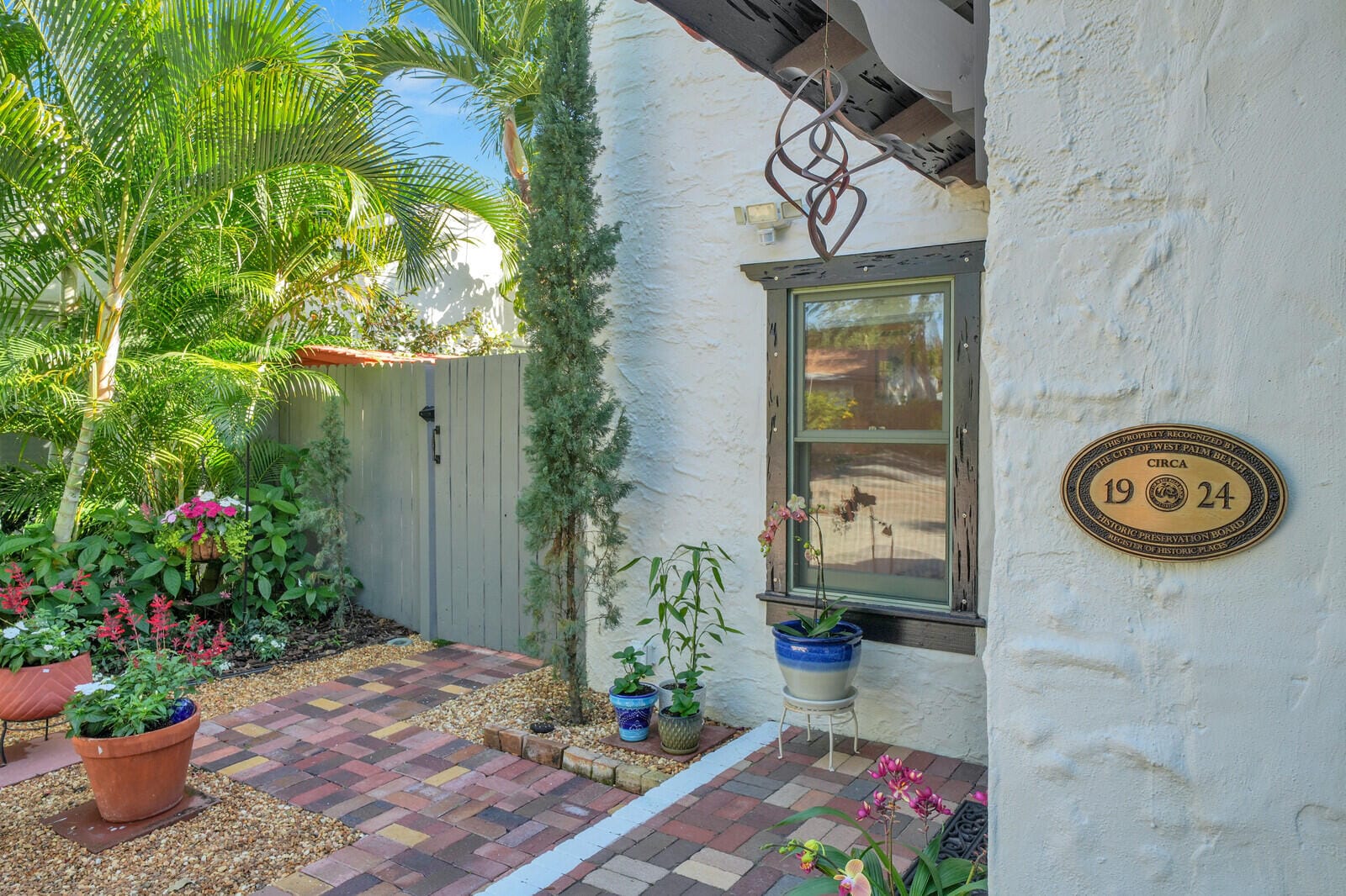 744 Penn Street — photo 3