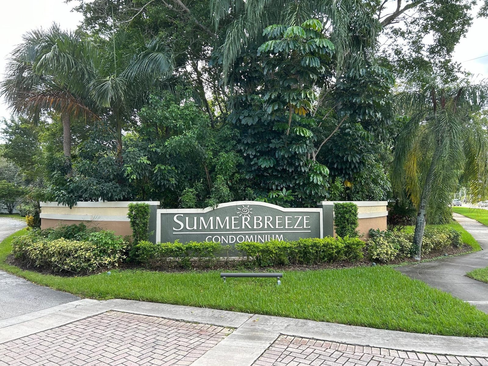 9999 Summerbreeze Drive 105 — photo 2