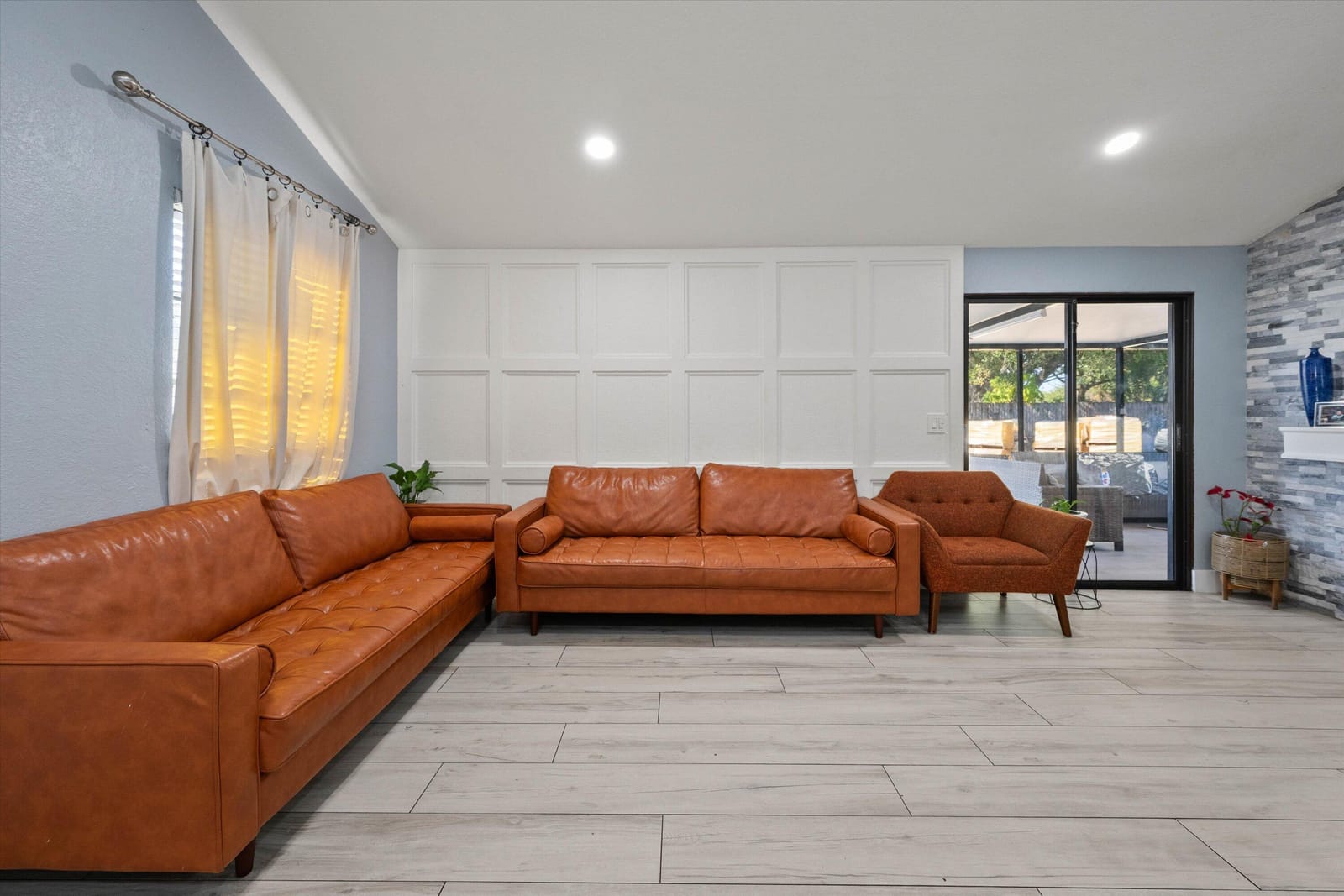 1222 Stardust Way — photo 4