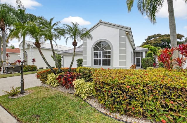 11873 Fountainside Circle, sold in Hampton Fairways 3, Boynton Beach, FL