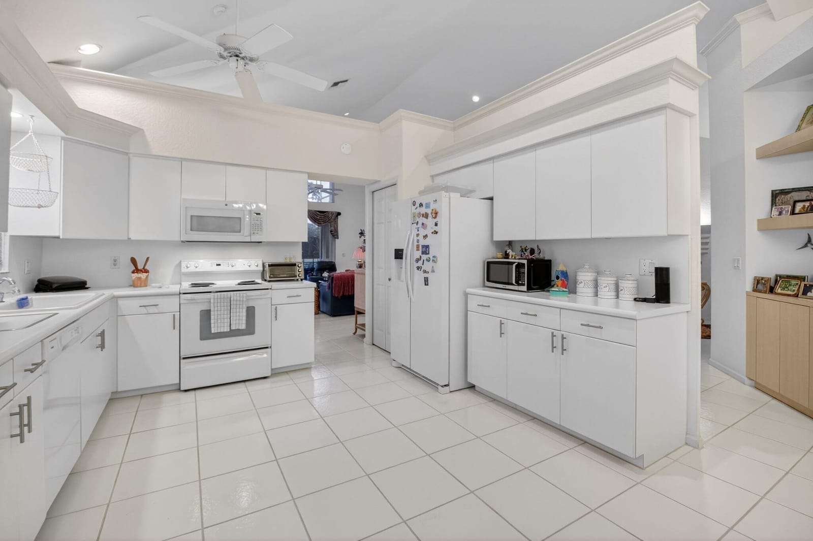 11873 Fountainside Circle, Boynton Beach, FL 33437 photo 23