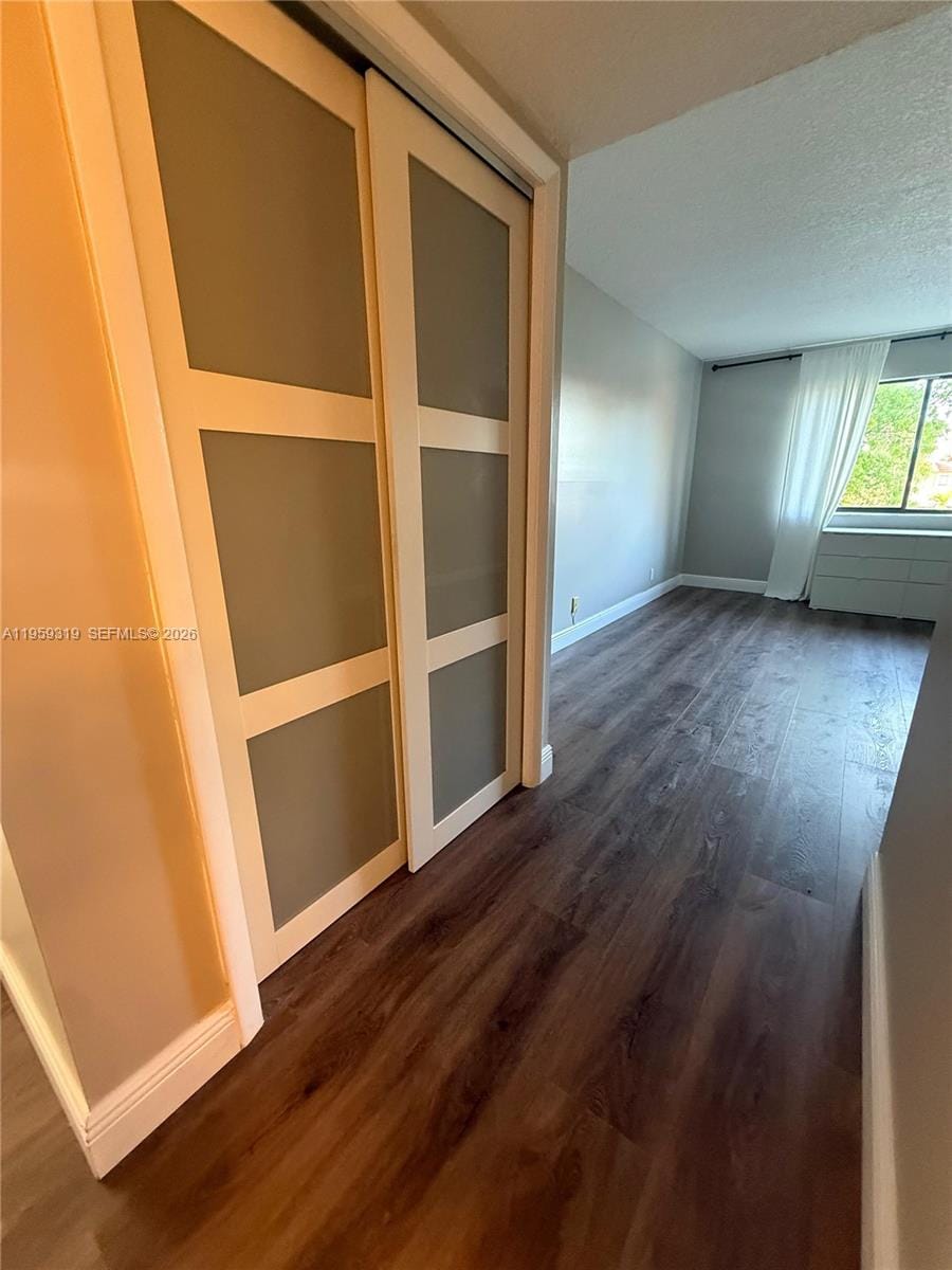 402 Lakeview Drive 201 — photo 8