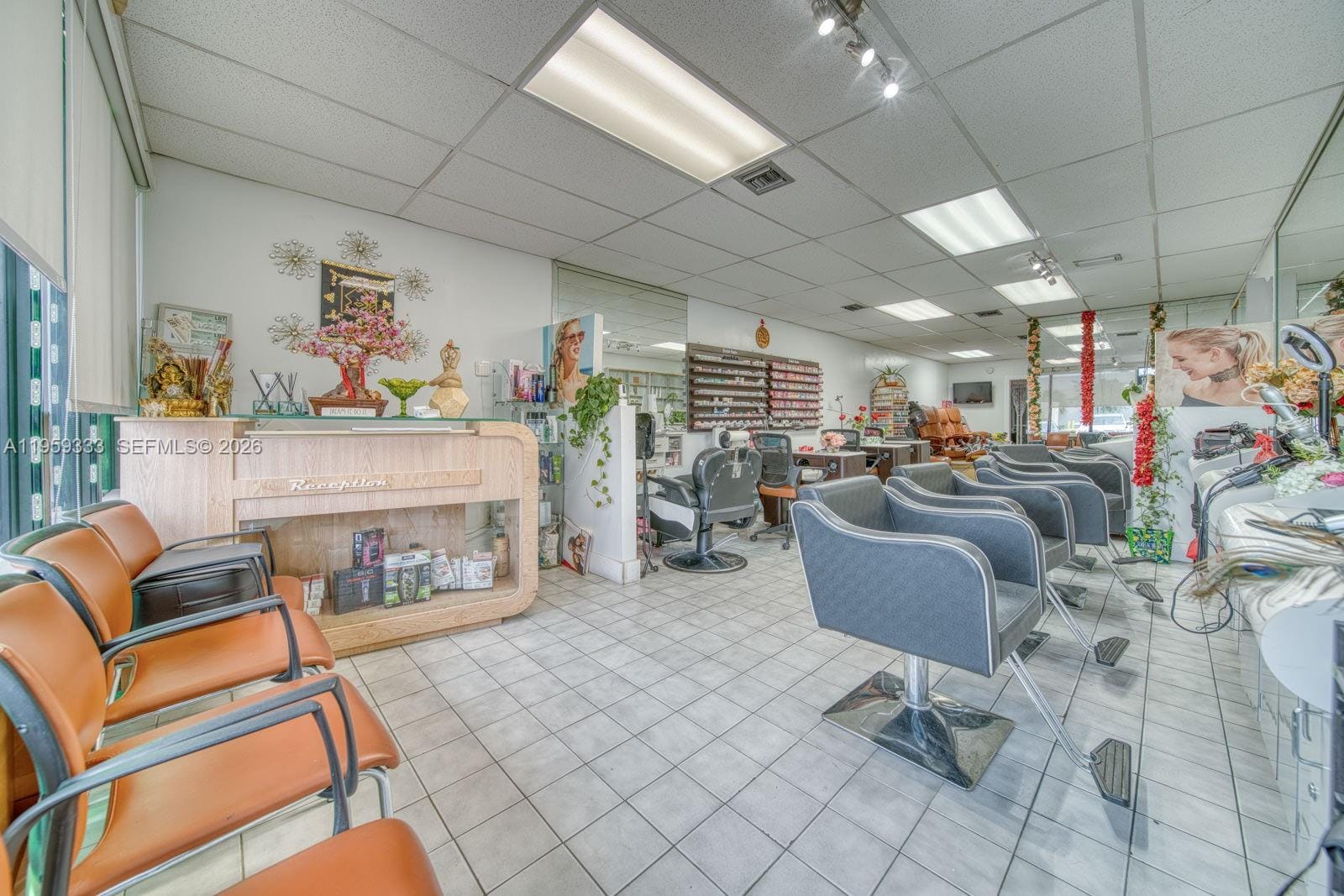 Full-Service Beauty Salon For Sale In Sweetwater — photo 1