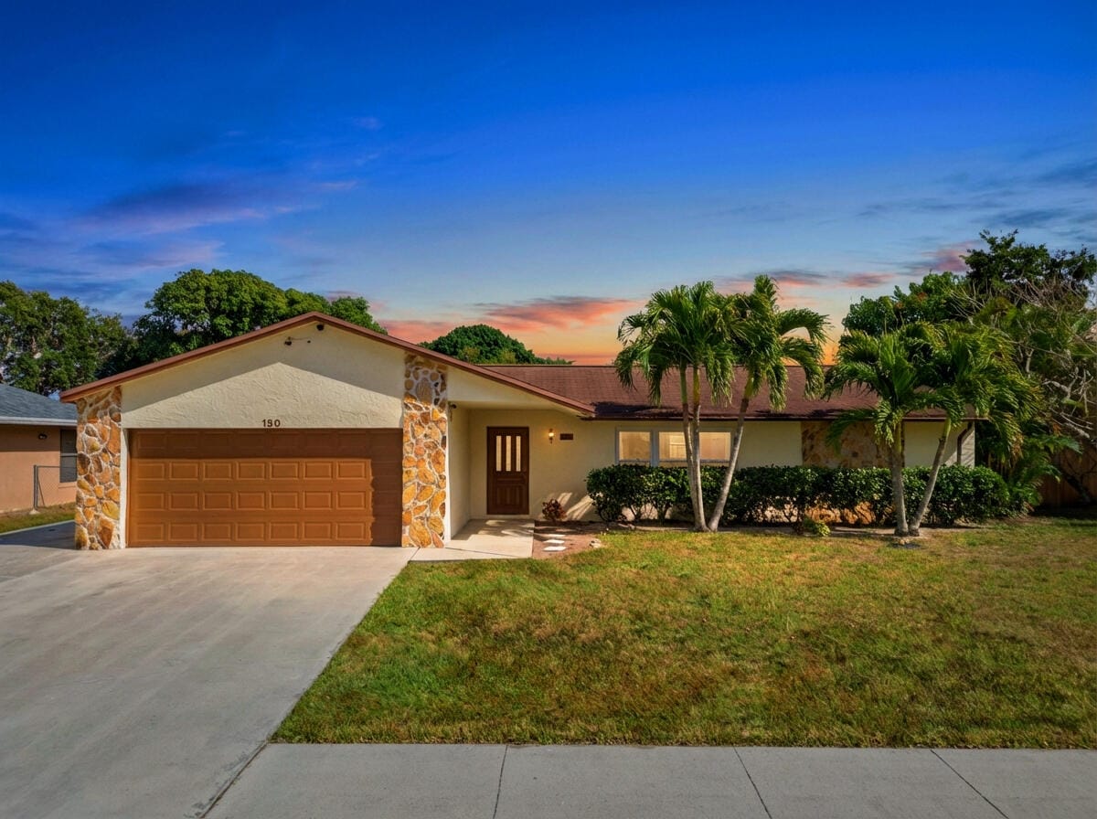 150 Valencia Street, Royal Palm Beach, FL 33411