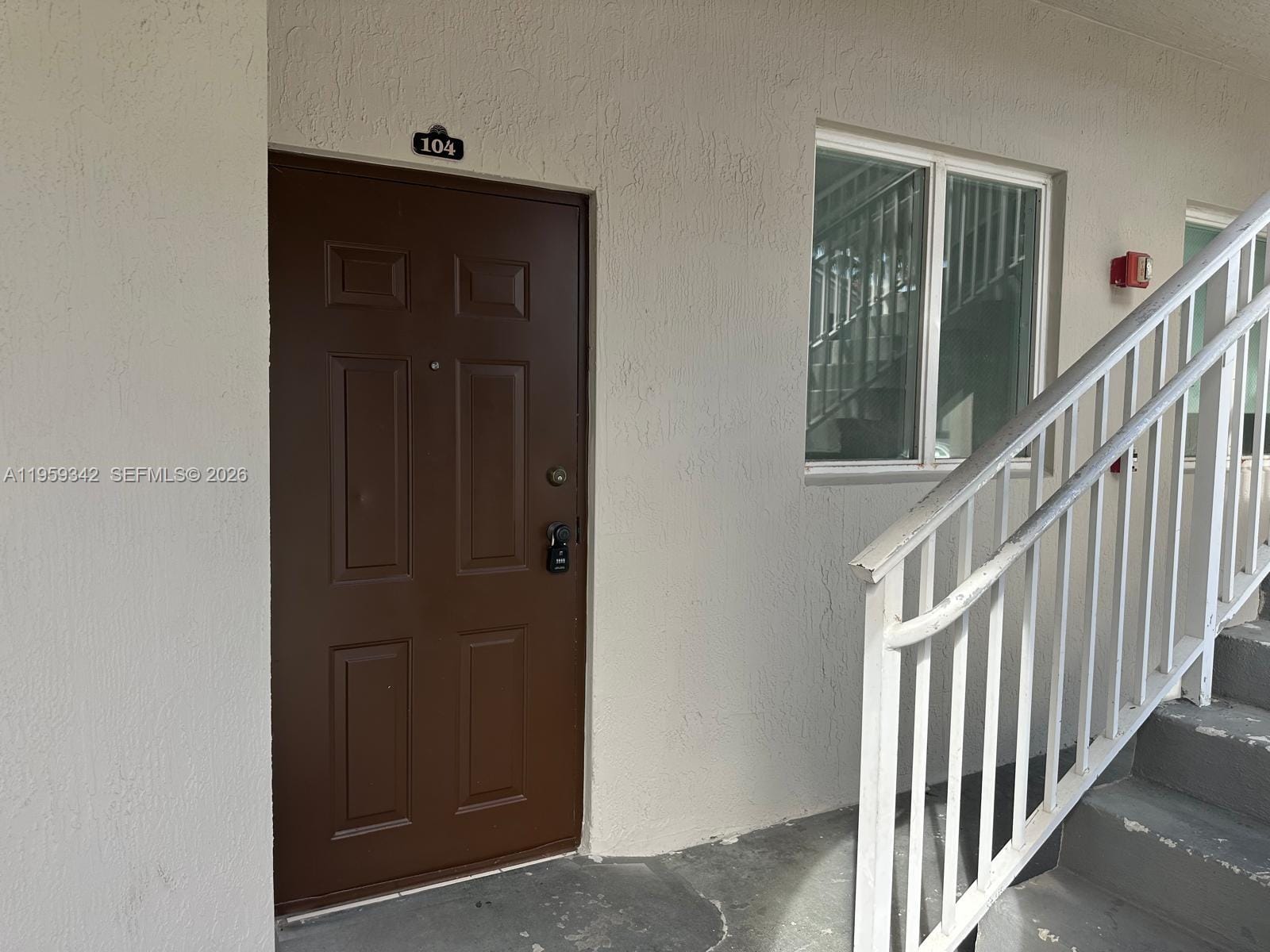 1661 SE 29th Court 104 — photo 2