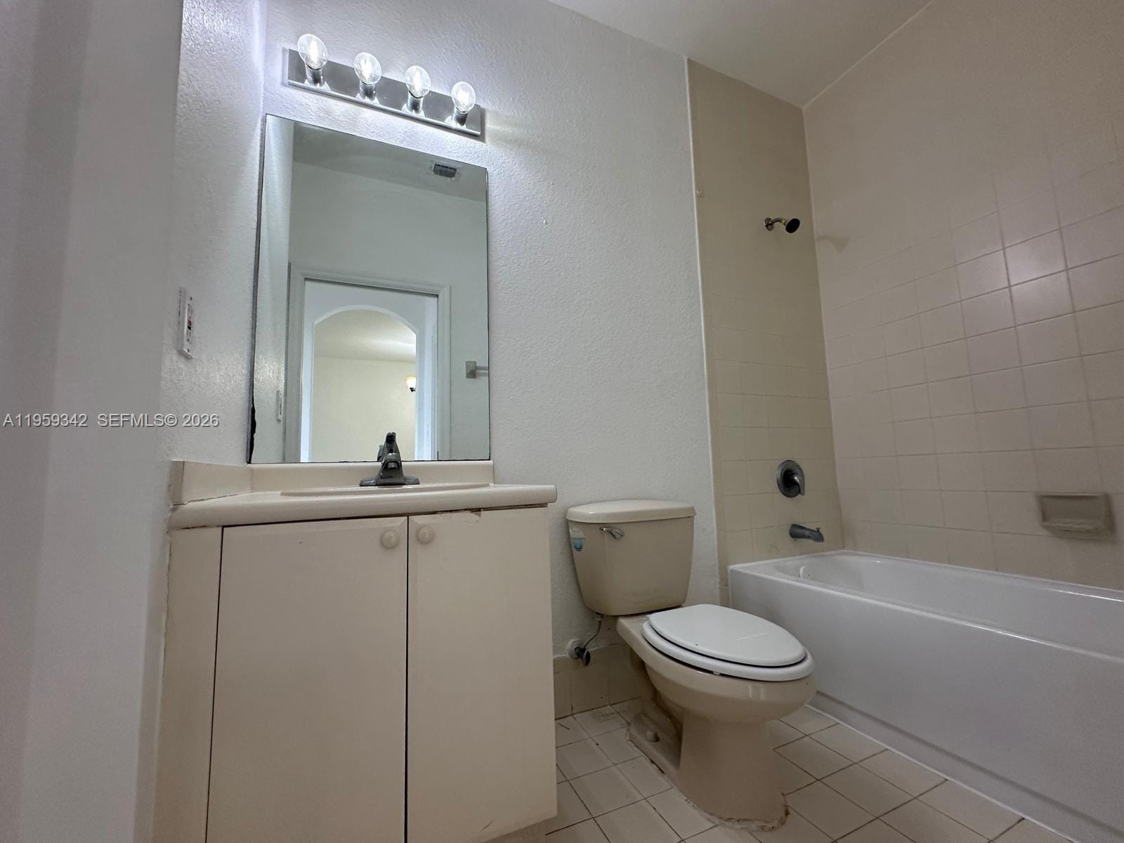 1661 SE 29th Court 104, Homestead, FL 33035 photo 18