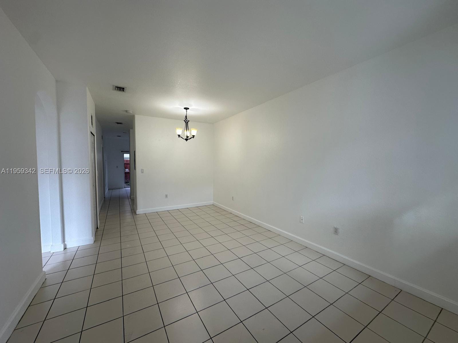 1661 SE 29th Court 104 — photo 3