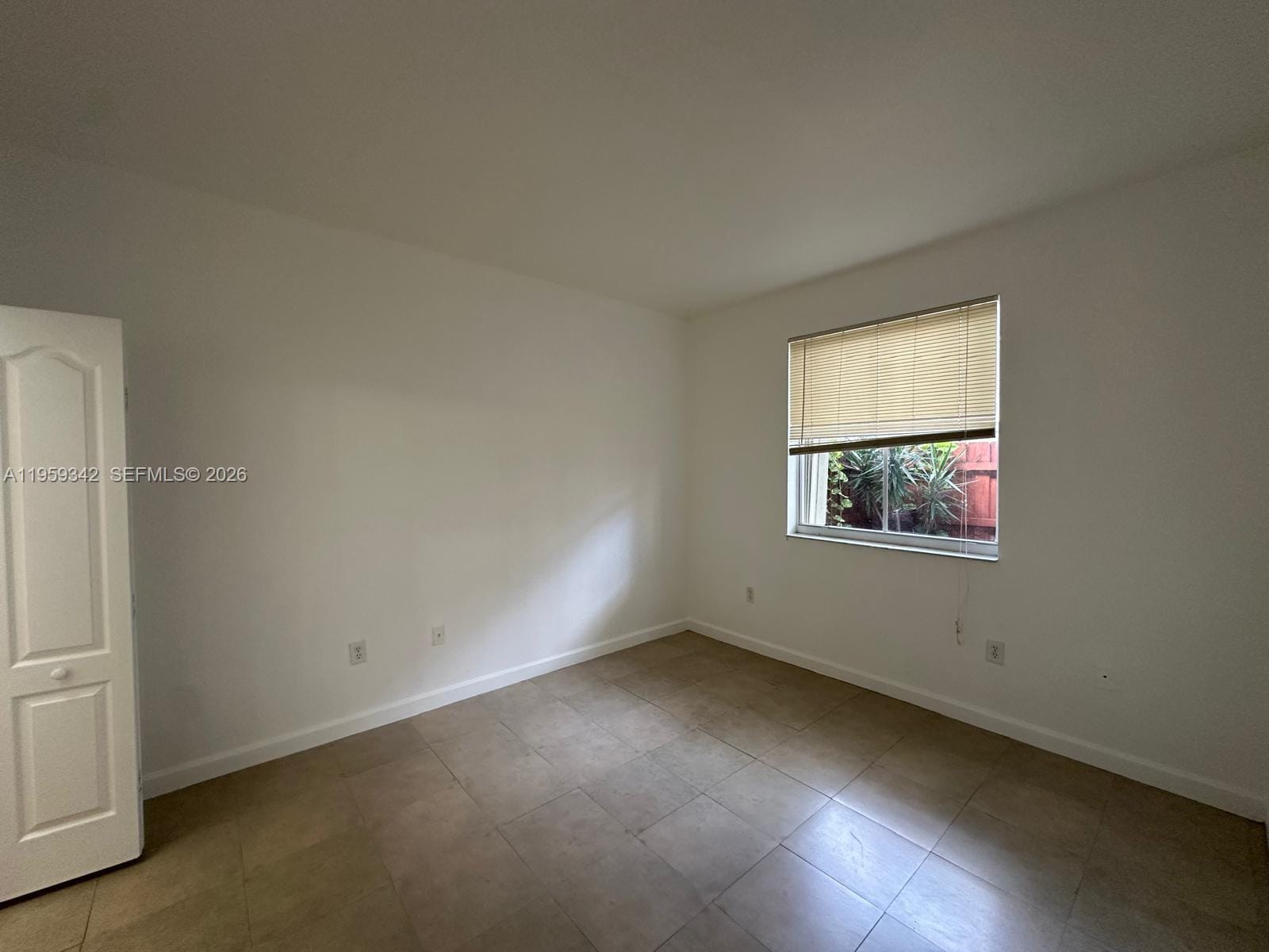 1661 SE 29th Court 104 — photo 10