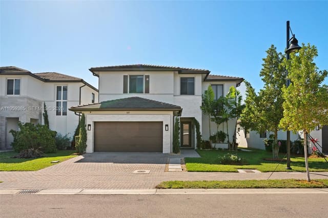 8118 NW 46th Terrace, Doral, FL 33166