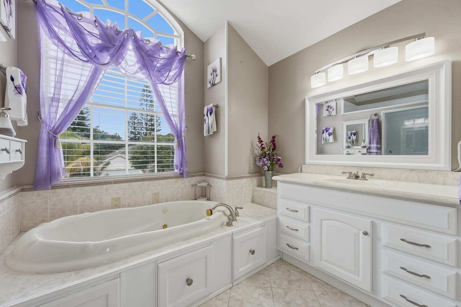 2805 Foxhall Drive E, West Palm Beach, FL 33417 photo 15