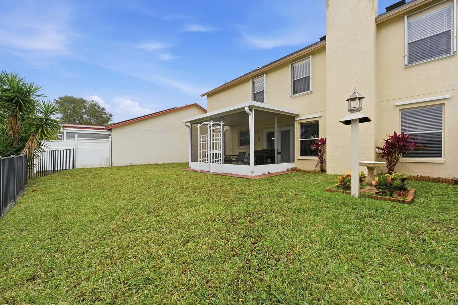 2805 Foxhall Drive E, West Palm Beach, FL 33417 photo 28