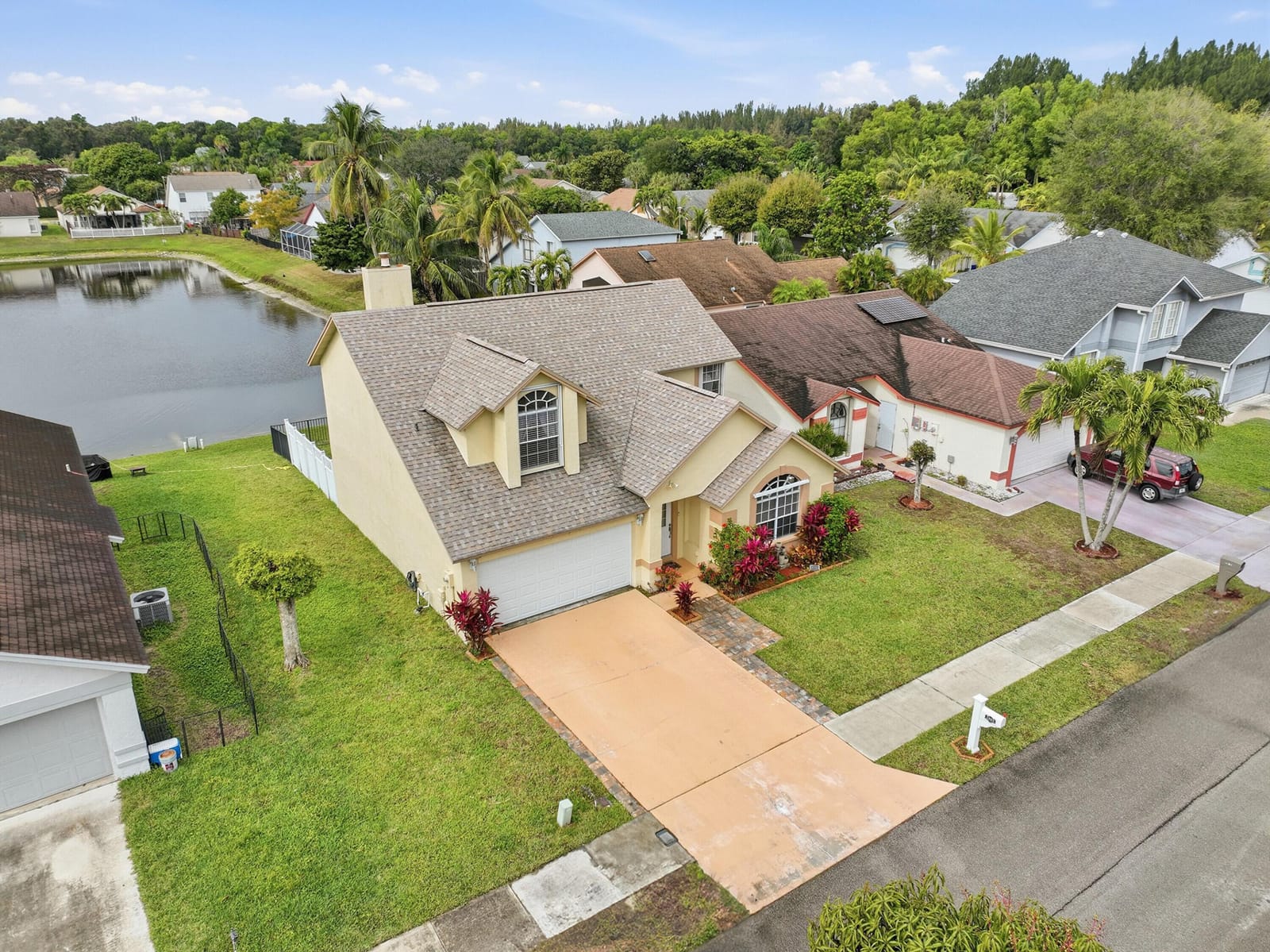2805 Foxhall Drive E, West Palm Beach, FL 33417 photo 30