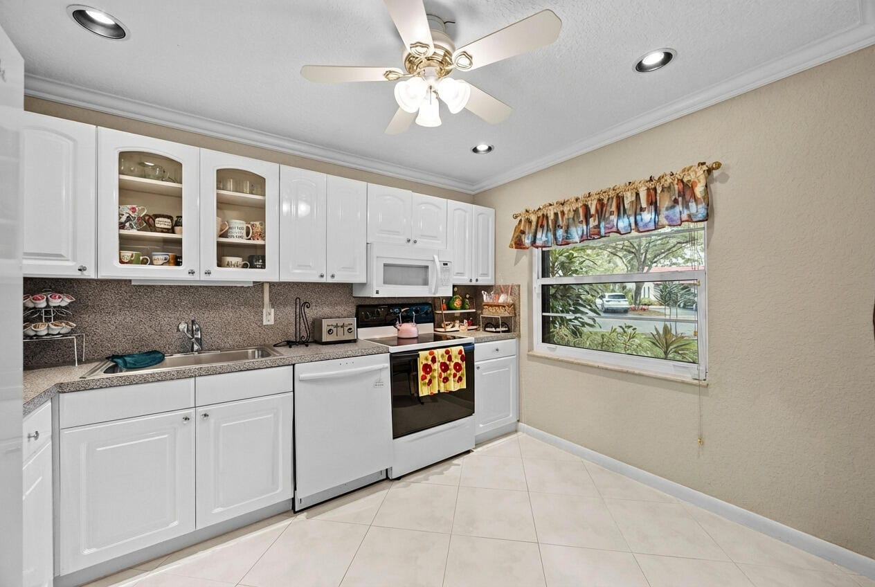 21691 Tall Palm Circle 3c, Boca Raton, FL 33433 photo 4