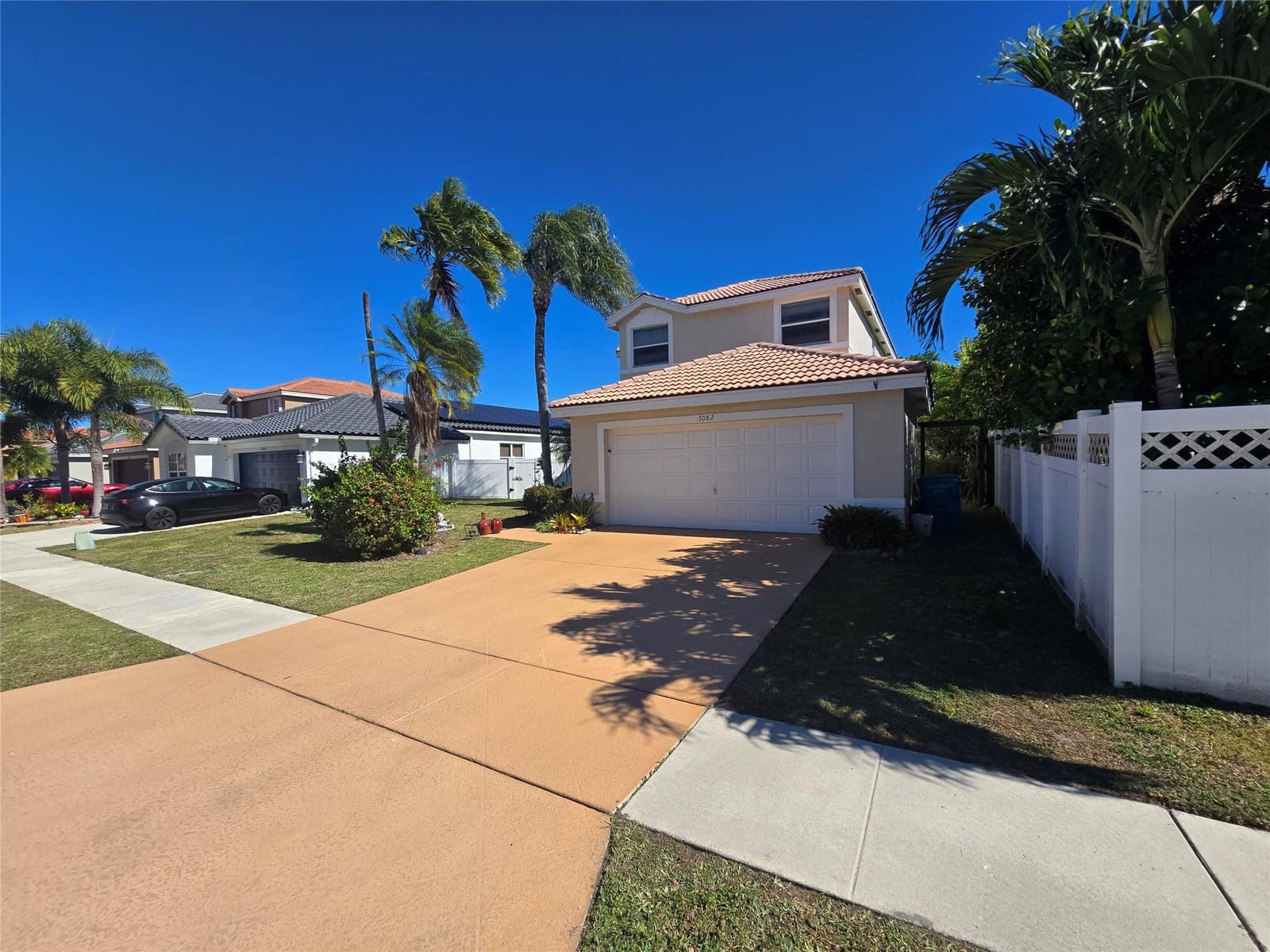7082 Middlebury Drive — photo 3