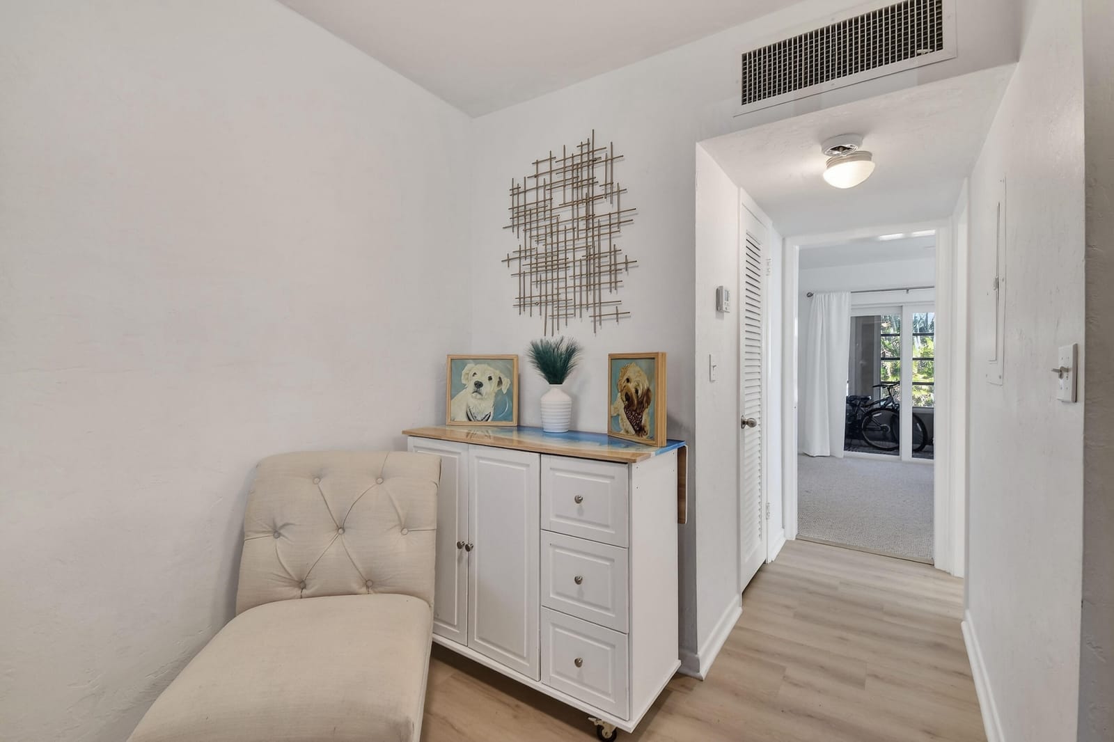 2286 Lake Osborne Drive Apt. 4 — photo 11