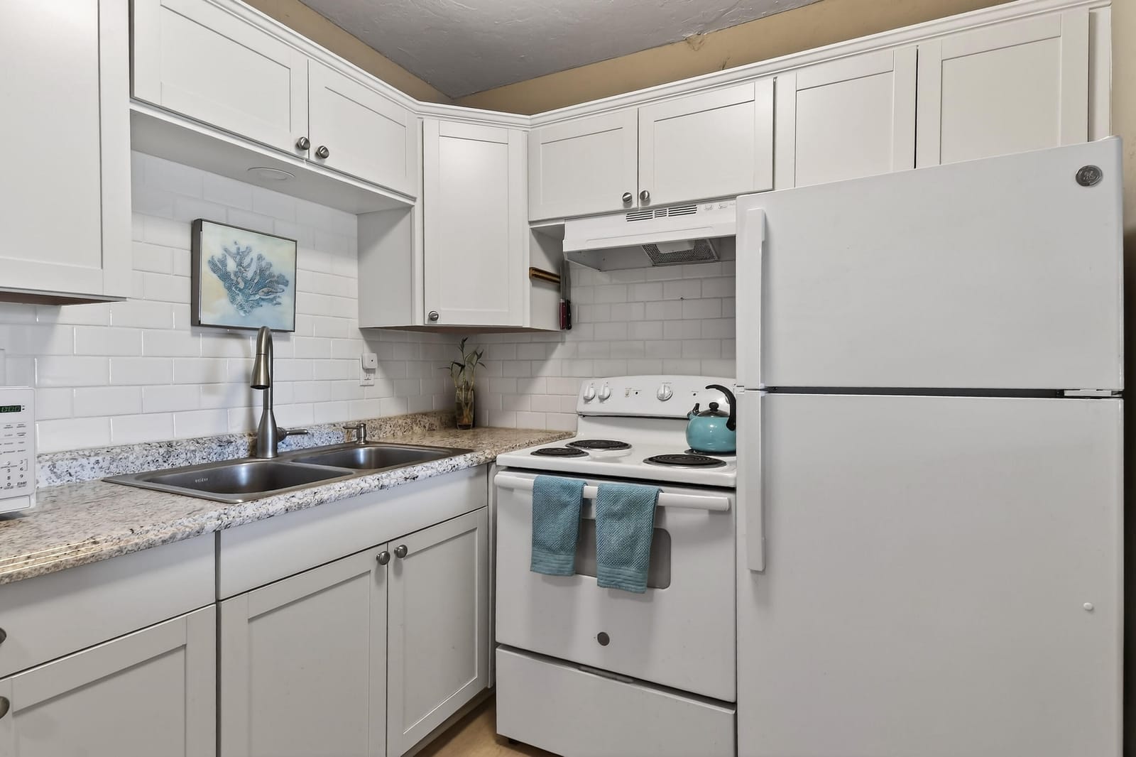 2286 Lake Osborne Drive Apt. 4, Lake Worth Beach, FL 33461 photo 15
