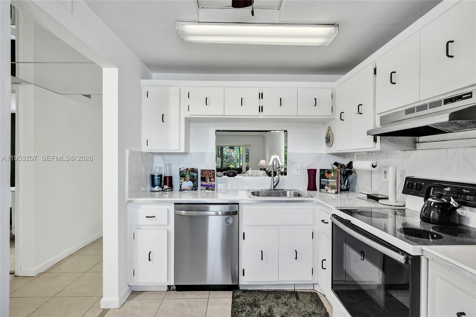 3511 E Inverrary Drive 107 — photo 9