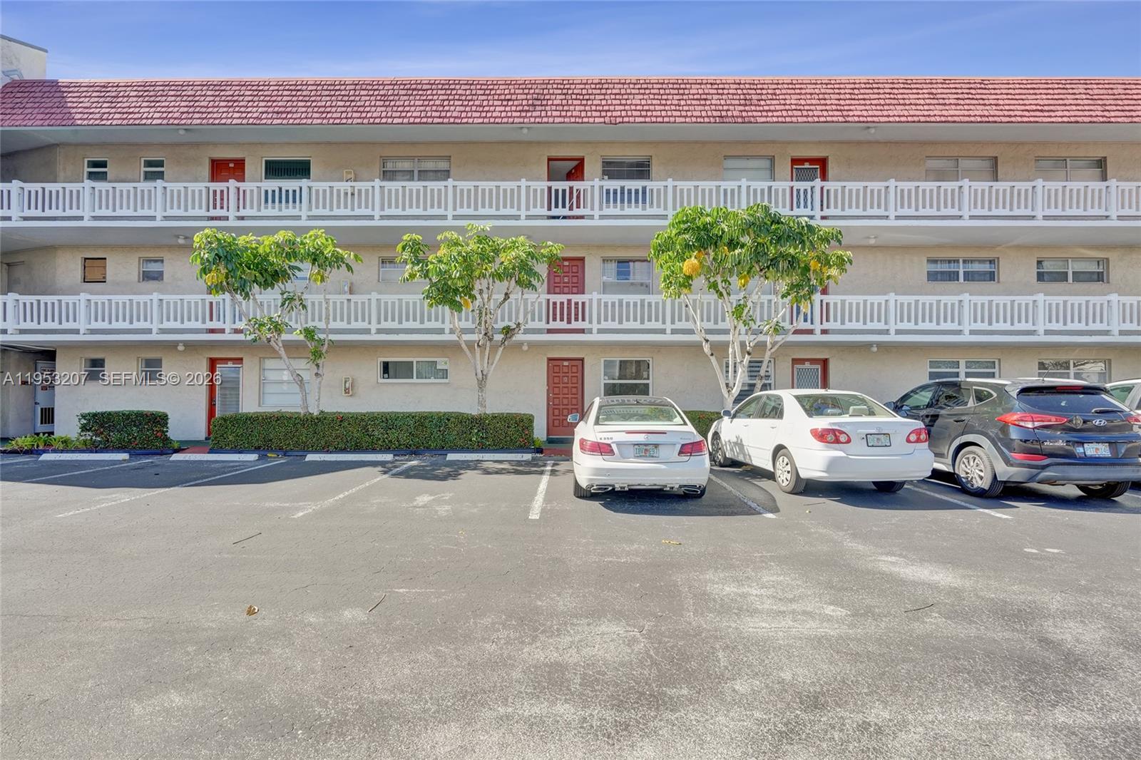 3511 E Inverrary Drive 107, Lauderhill, FL 33319, Lauderhill