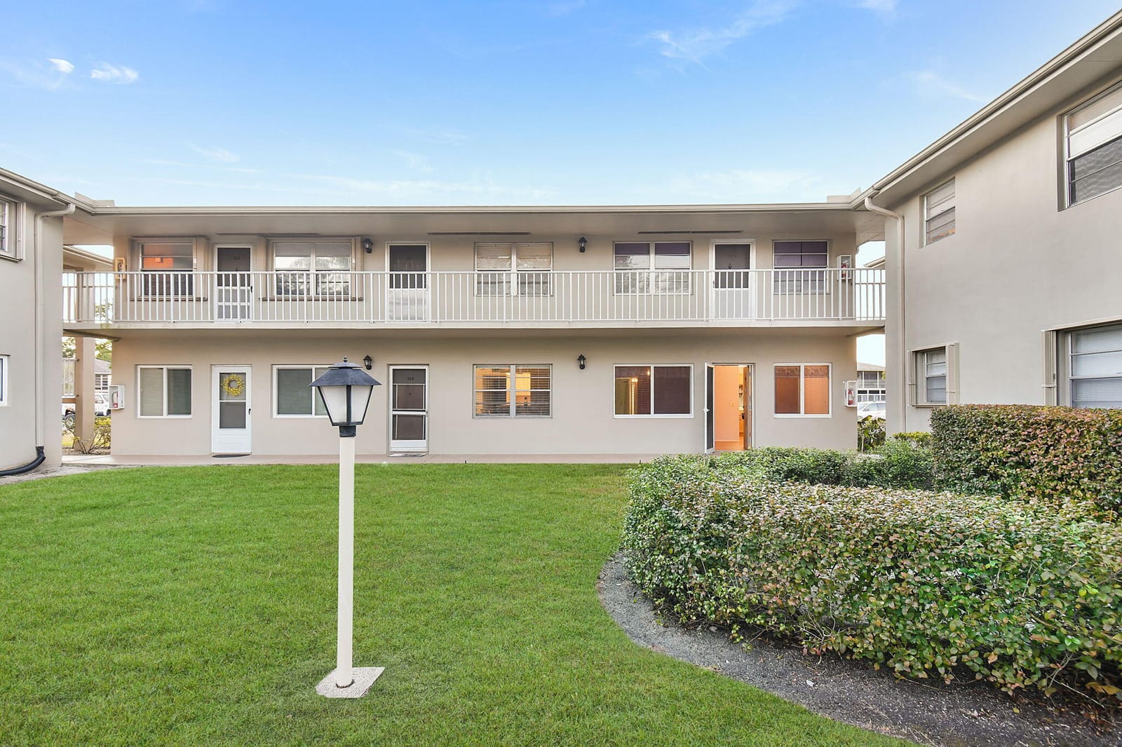 17 Lake Vista Trail 105, Port St. Lucie, FL 34952