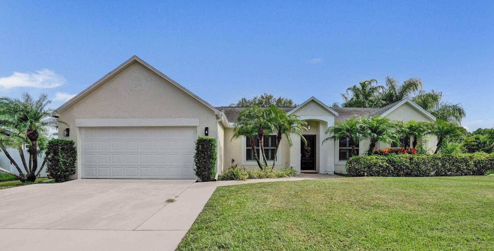 468 SW Prado Avenue — photo 2
