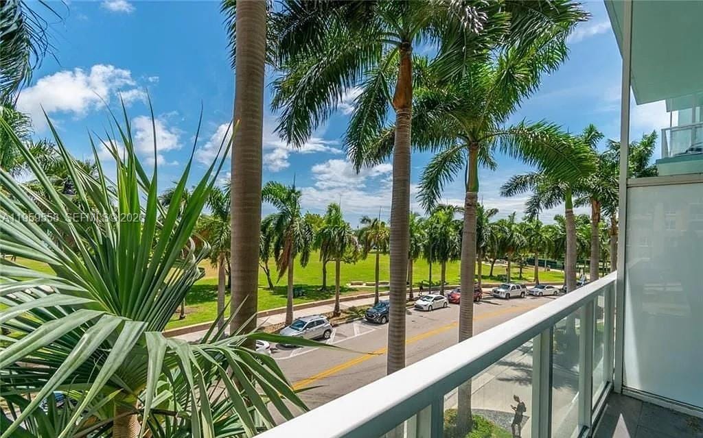 1900 N Bayshore Drive 506, Miami, FL 33132 photo 19
