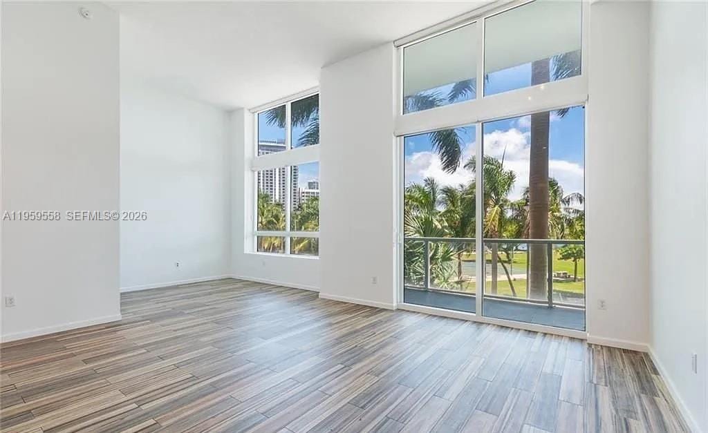 1900 N Bayshore Drive 506 — photo 7