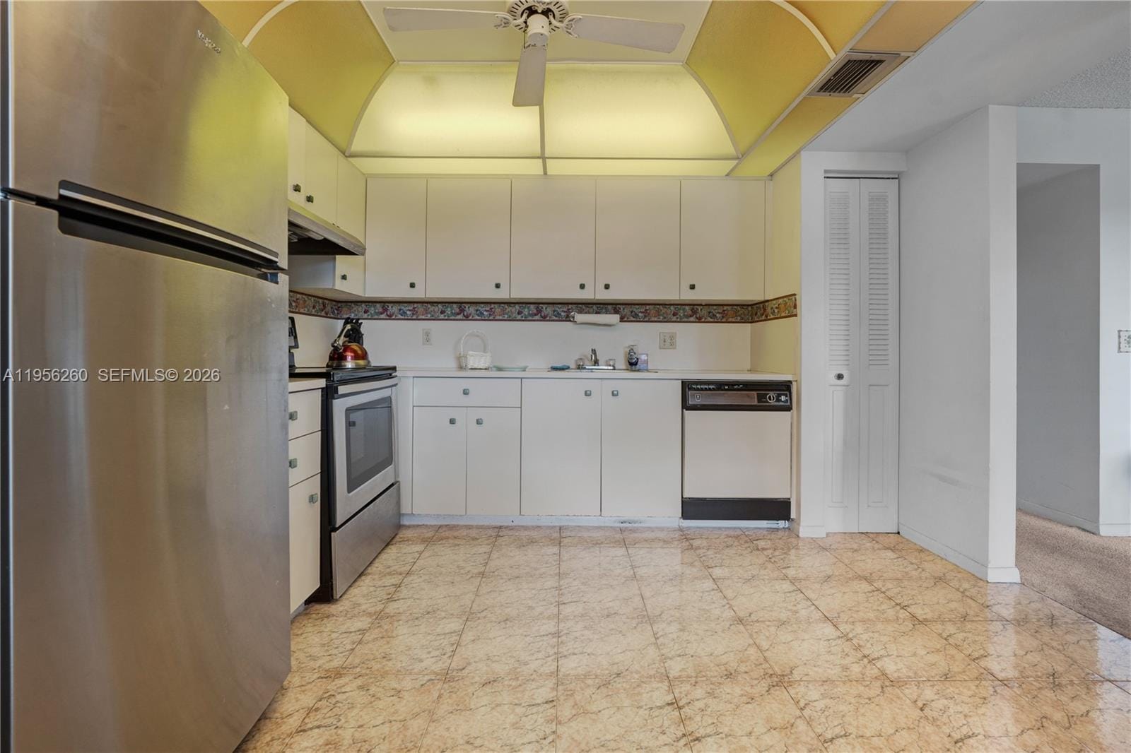551 SW 135th Avenue 410B, Pembroke Pines, FL 33027 photo 11