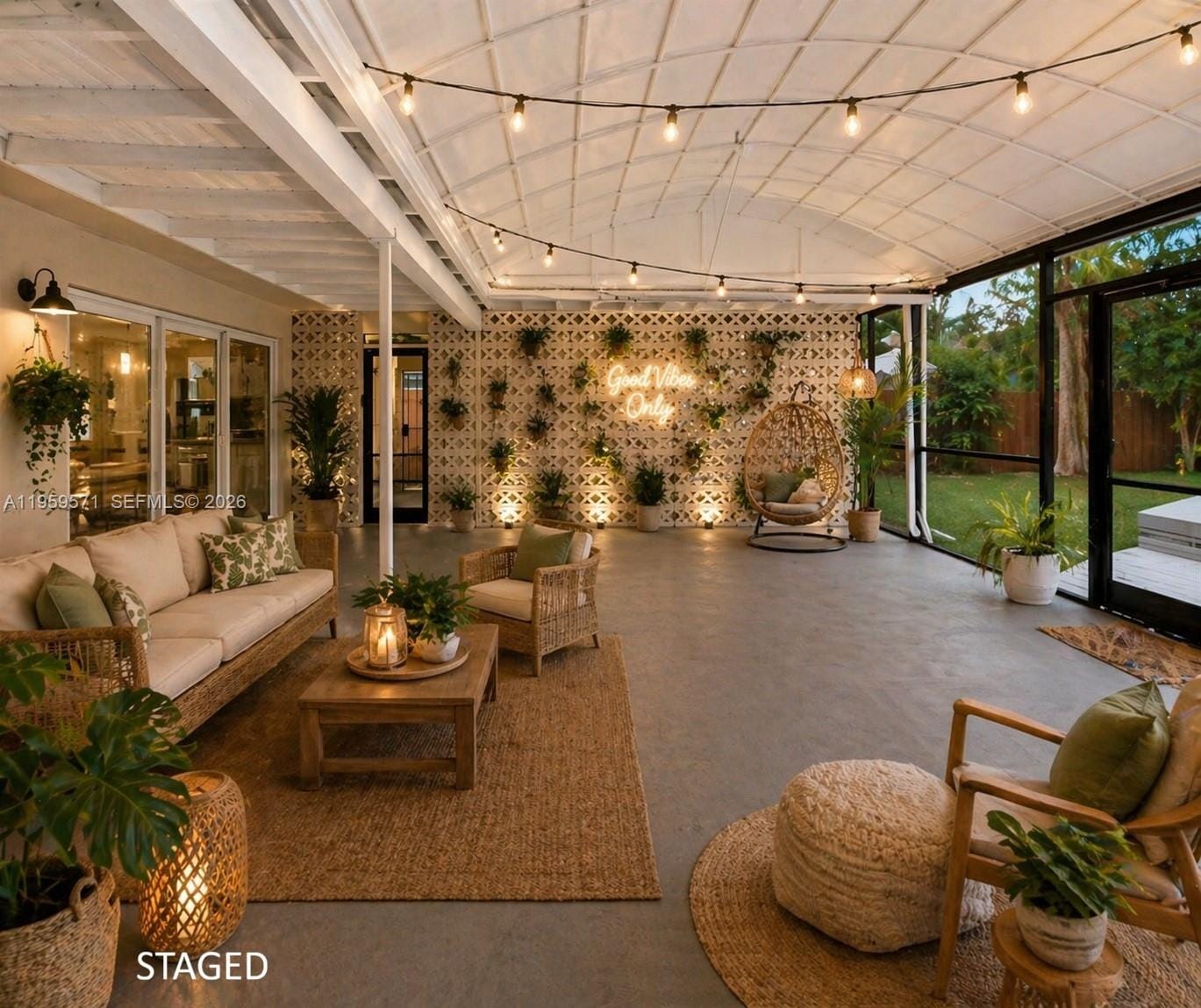1507 Harding Street — photo 3