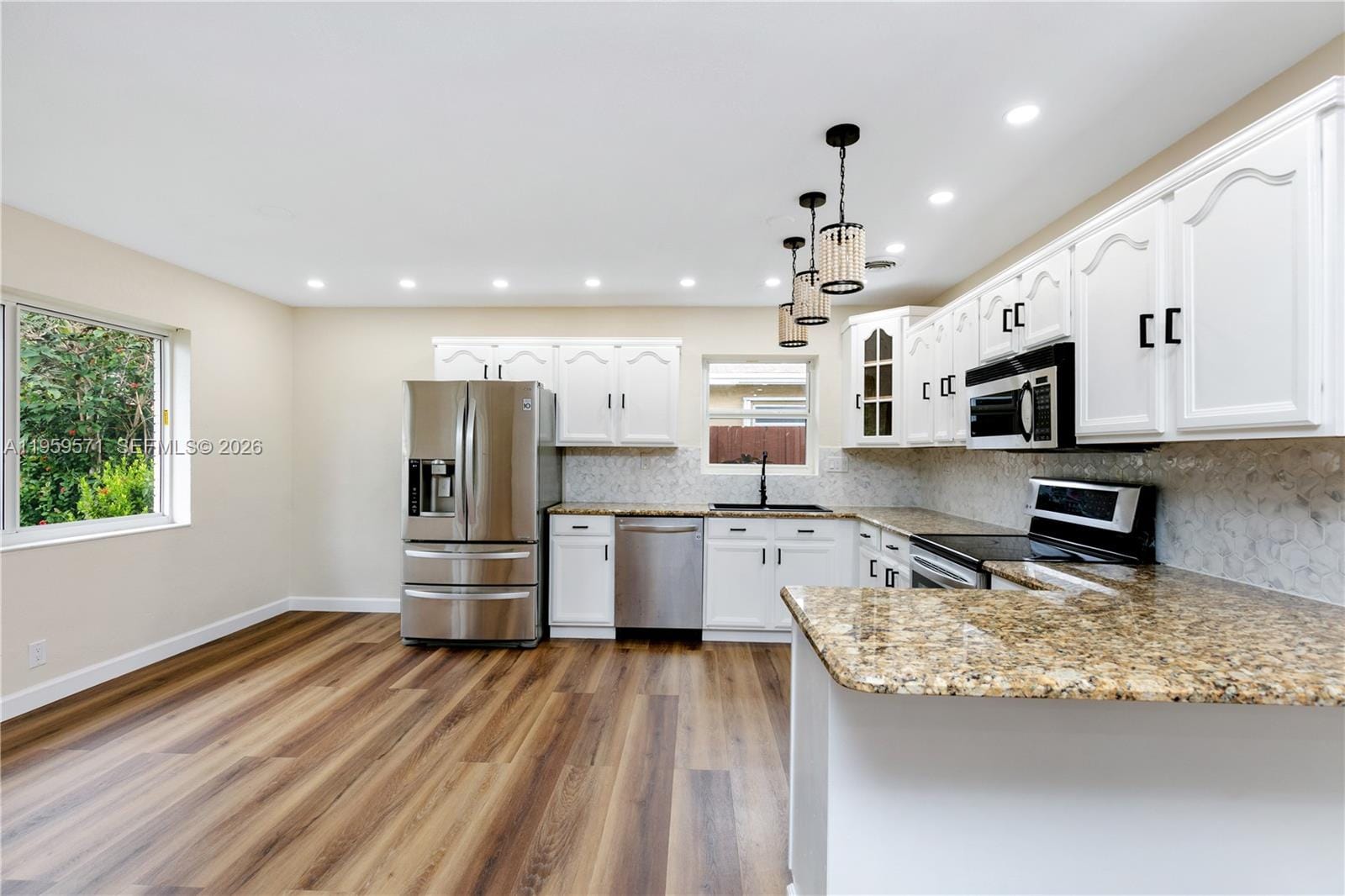 1507 Harding Street — photo 9