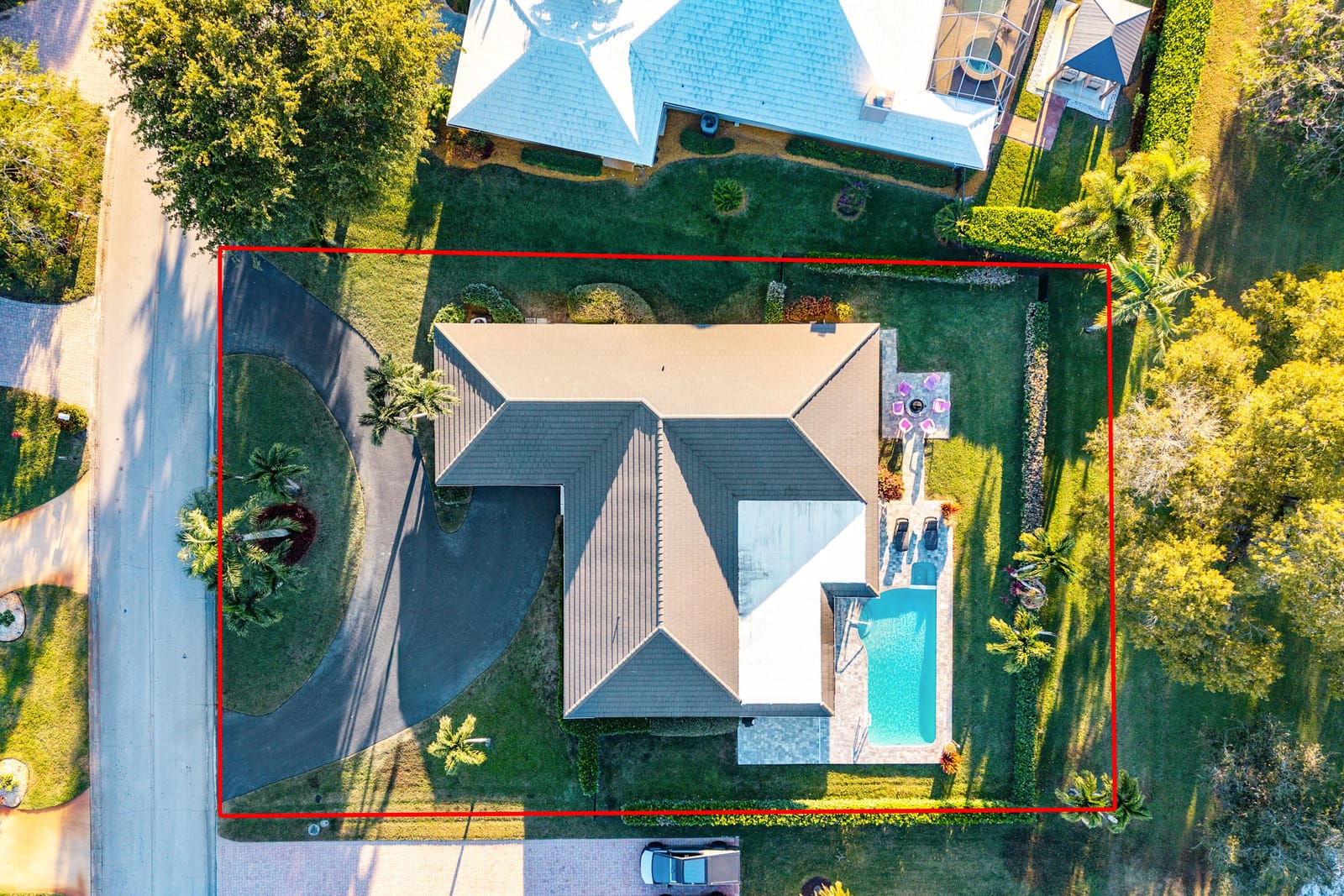413 S Country Club Drive, Atlantis, FL 33462