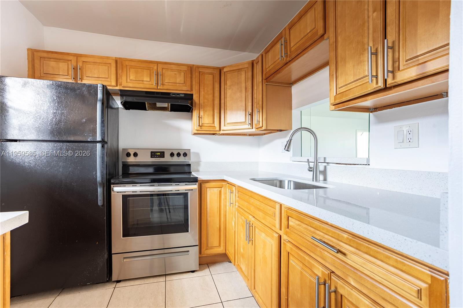 5021 W Oakland Park Boulevard 204, Lauderdale Lakes, FL 33313, Lauderdale Lakes