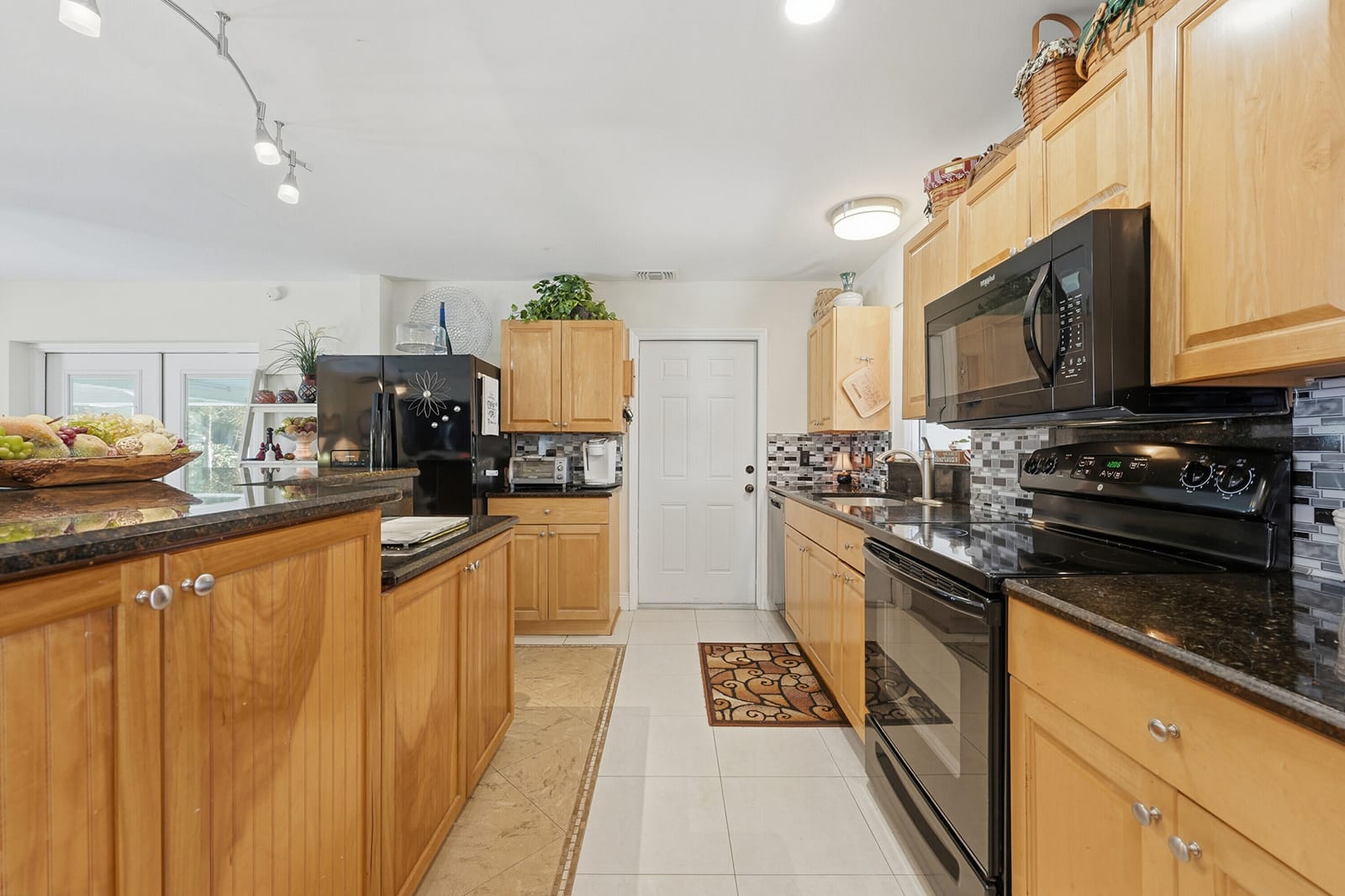 1100 Fleetwood Lane — photo 8