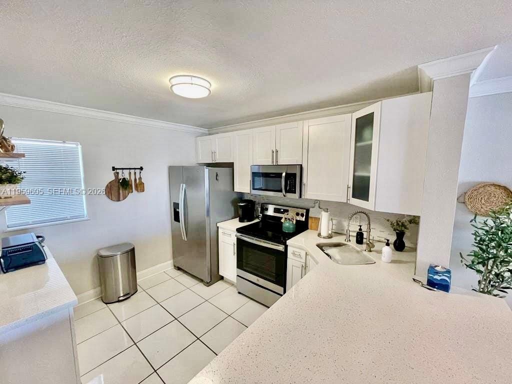 4800 Bayview Drive 505 — photo 10