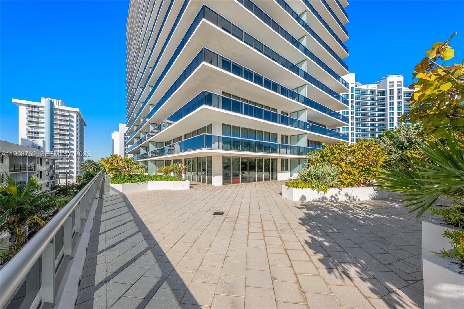 5875 Collins Avenue 502, Miami Beach, FL 33140 photo 13