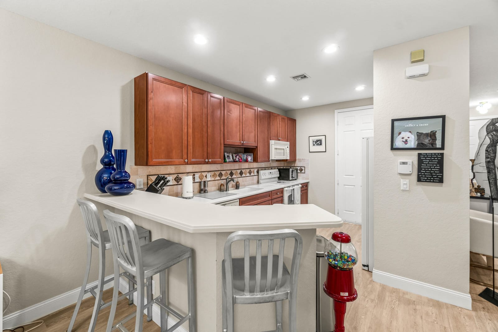 16088 Poppyseed Circle 303 — photo 7