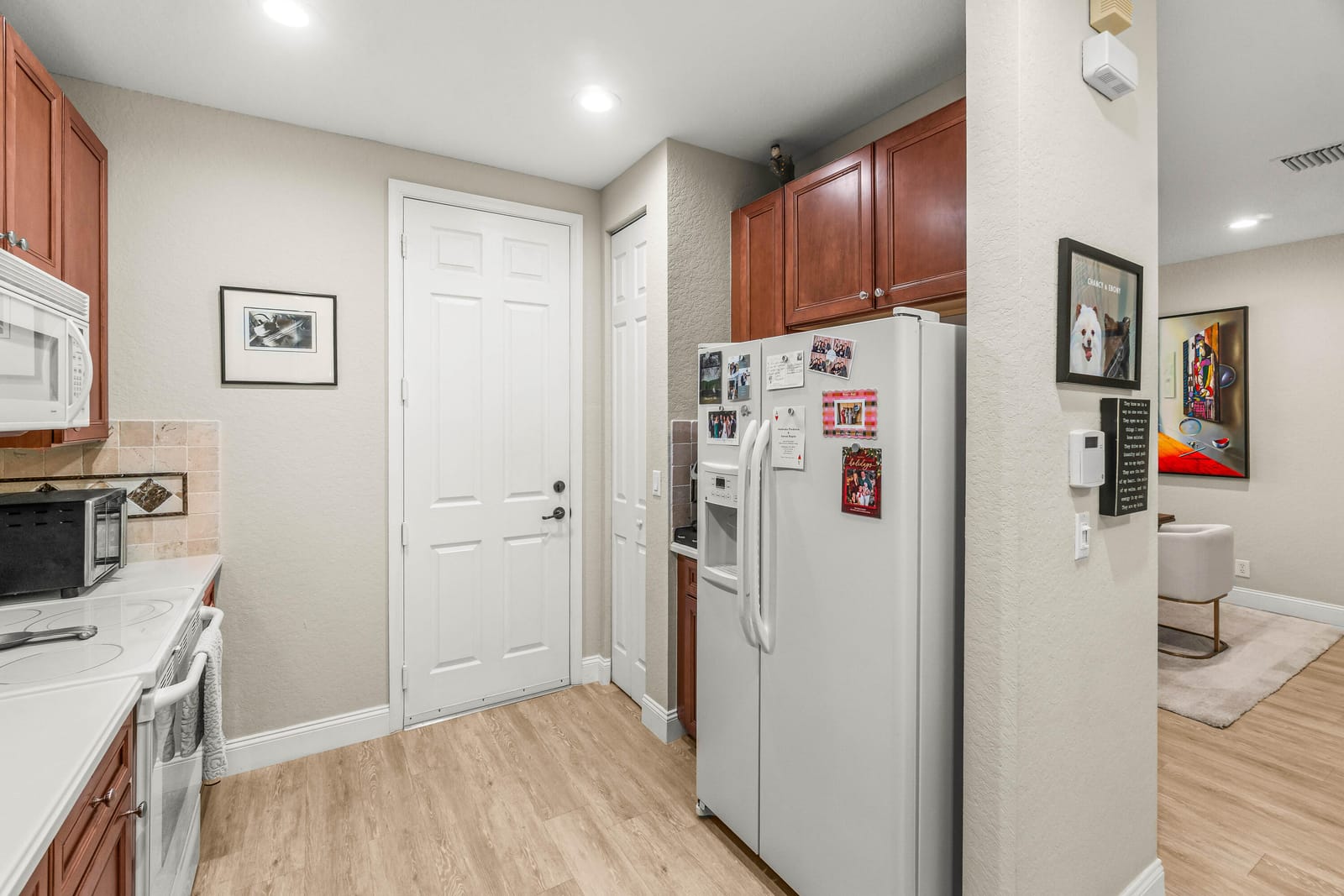 16088 Poppyseed Circle 303 — photo 9