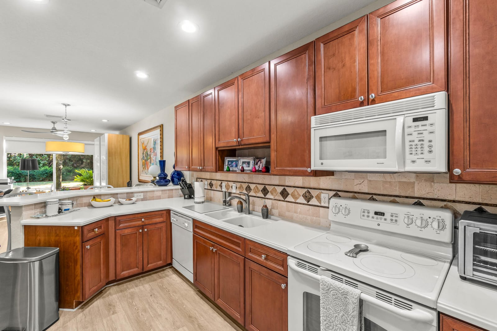 16088 Poppyseed Circle 303 — photo 10